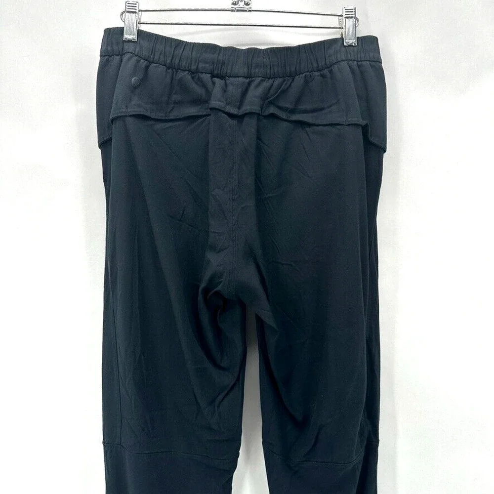 Lululemon Essential Affinity Mid Rise Jogger Black Size 6 Athleisure City Preppy